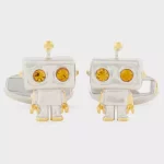 Boutons de manchette « Robot » dotés d'une finition métallique et de fermetures en T embossées de la signature Paul Smith, ces boutons de manchette sont présentés dans un coffret cadeau noir.