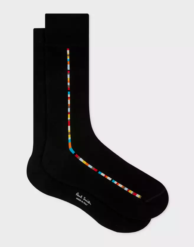 Chaussettes fabriquées en Italie à partir d’un mélange de coton biologique. Ces chaussettes Paul Smith noires arborent un motif en liseré "Signature Stripe".
