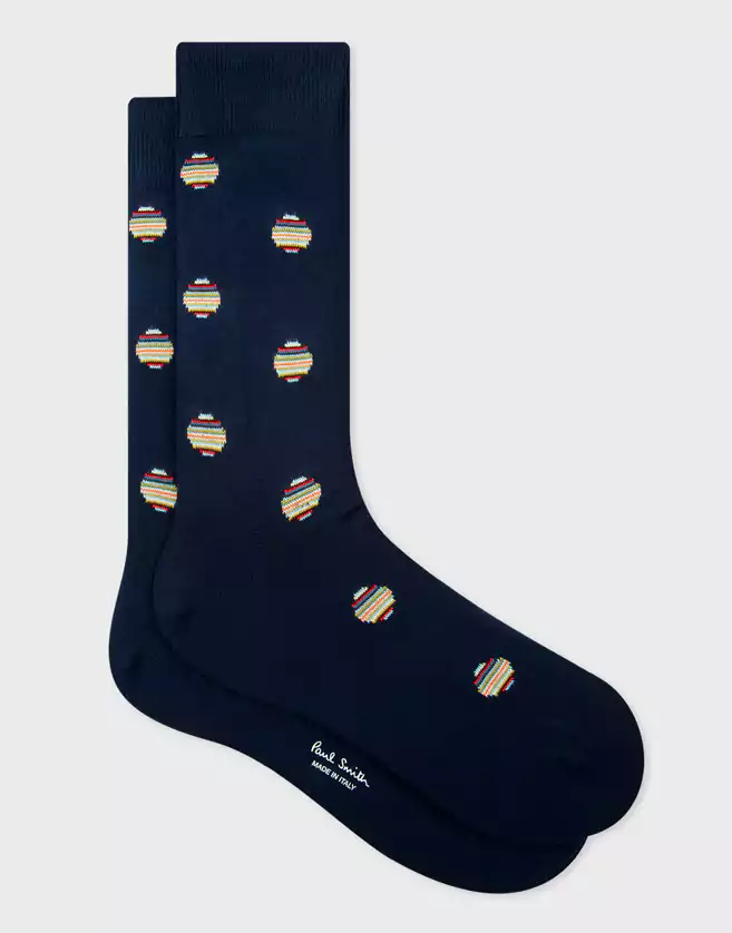 Chaussettes Paul Smith avec motif à pois. Fabriquées en Italie à partir d'un mélange de coton mercerisé de haute qualité pour une résistance accrue et une profondeur de couleur supplémentaire.