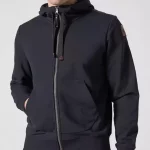 Sweatshirt Parajumpers à capuche avec une ouverture zippée. Intérieur en polaire, coton et polyester.