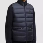 La doudoune Moncler sans manches « Lechtal » allie style intemporel et matières fonctionnelles.