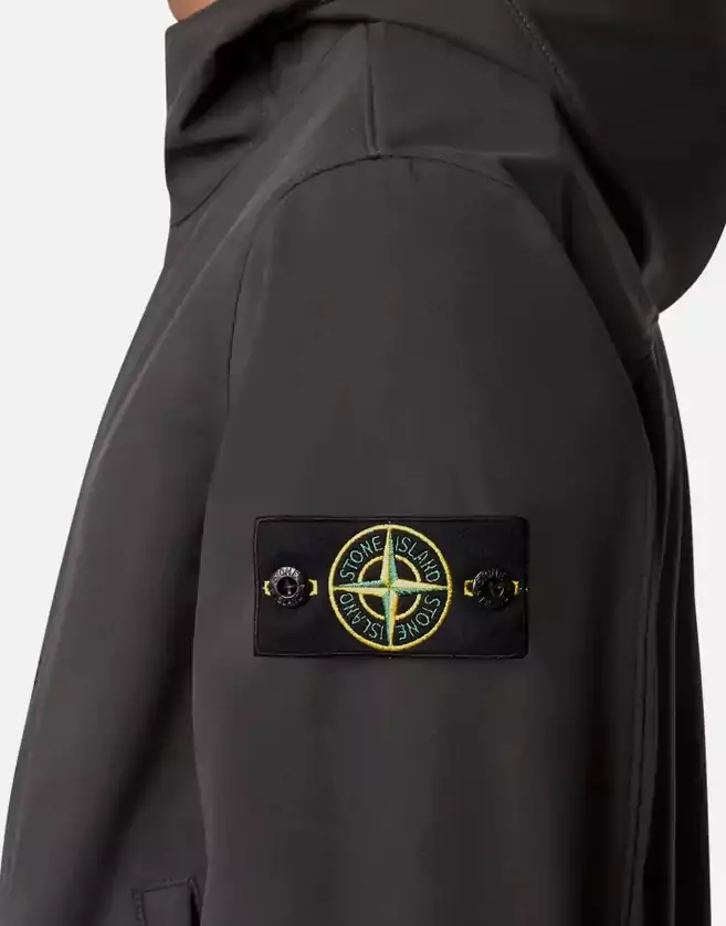 Blouson Stone Island à capuche soft shell