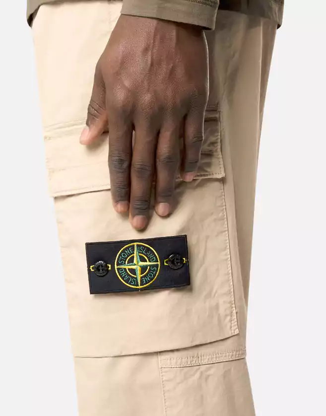 Pantalon Stone Island cargo en coton stretch